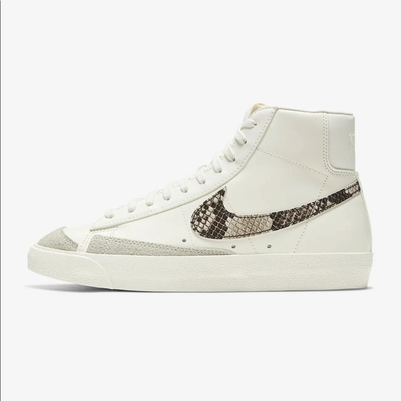 Nike Shoes - Women's Nike Blazer Mid '77 SE